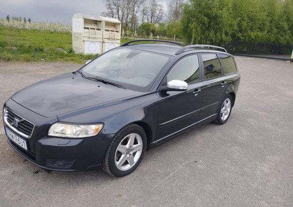 Volvo V50 cena 25000 przebieg: 308000, rok produkcji 2009 z Stargard małe 46